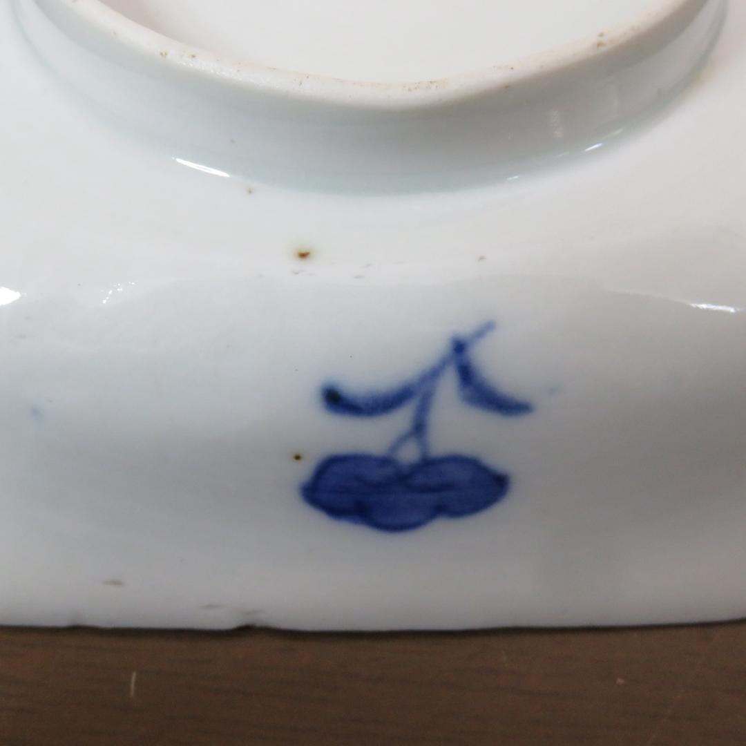 角皿 金彩 色絵付 蝶 へちま 菊 花文様 変形 古伊万里