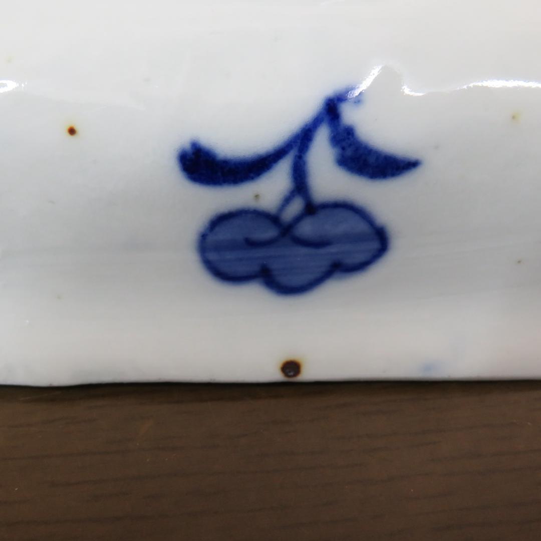 角皿 金彩 色絵付 蝶 へちま 菊 花文様 変形 古伊万里