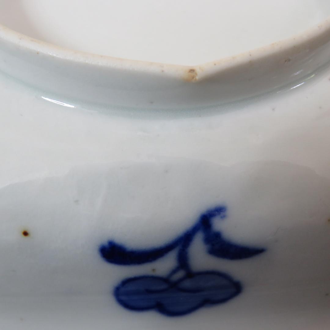 角皿 金彩 色絵付 蝶 へちま 菊 花文様 変形 古伊万里