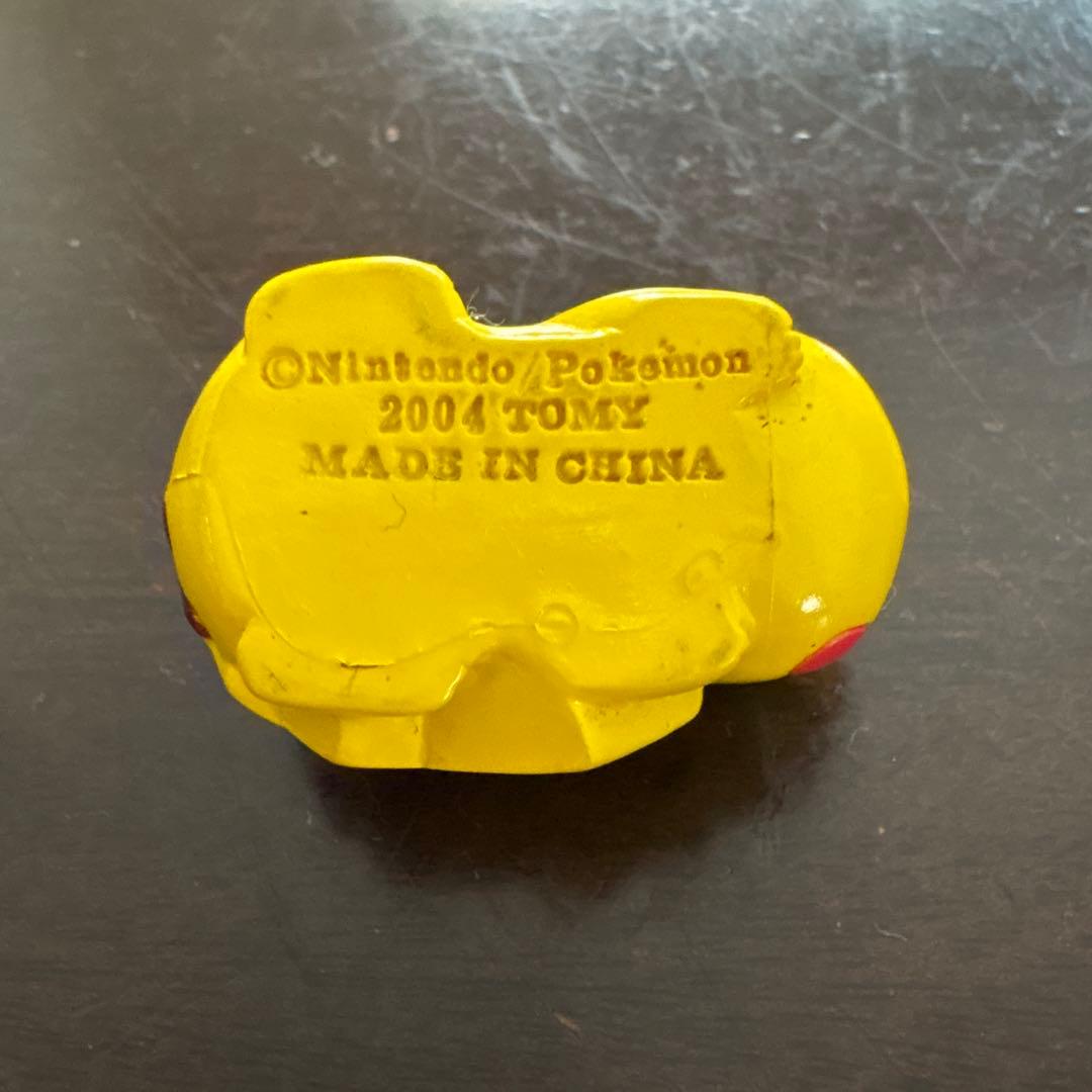 貴重　はつゆめポケモンフィギュア　ピカチュウ　モンコレ
