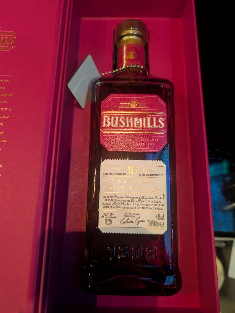 お値下げ中！ブッシュミルズ16年　モルトウイスキー　化粧箱入　BUSHMILLS
