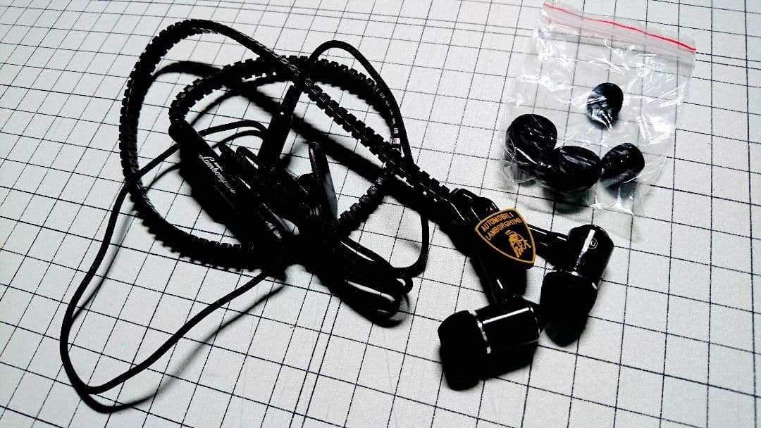 ★ランボルギーニ 純正 イヤホン ジップタイブ ブラック 新品未使用 入手困難