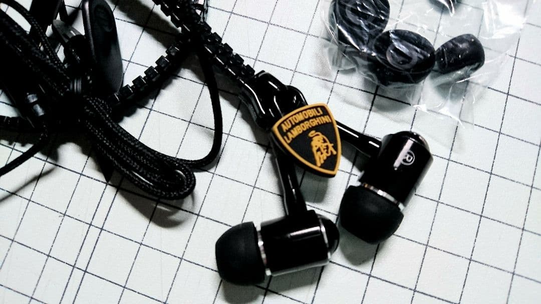 ★ランボルギーニ 純正 イヤホン ジップタイブ ブラック 新品未使用 入手困難