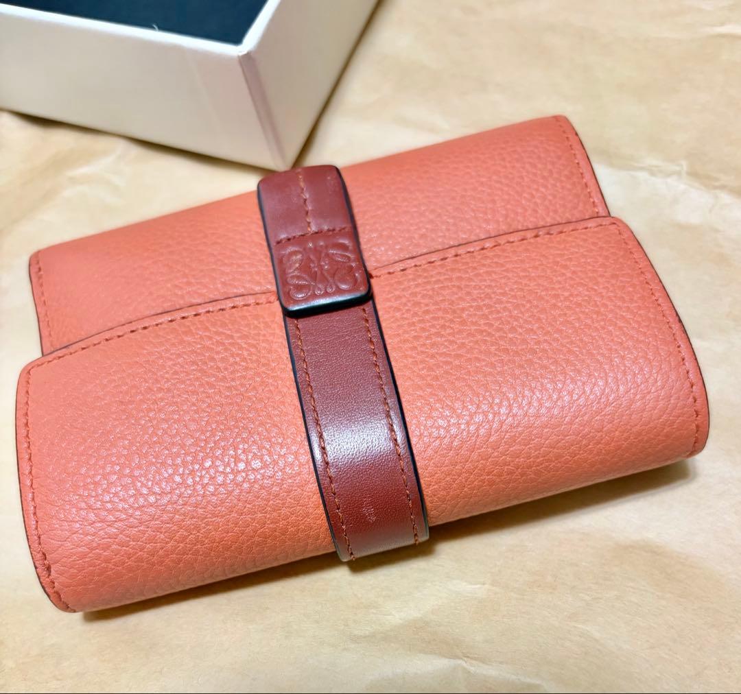 LOEWE オレンジ カーフスキン 三つ折り財布