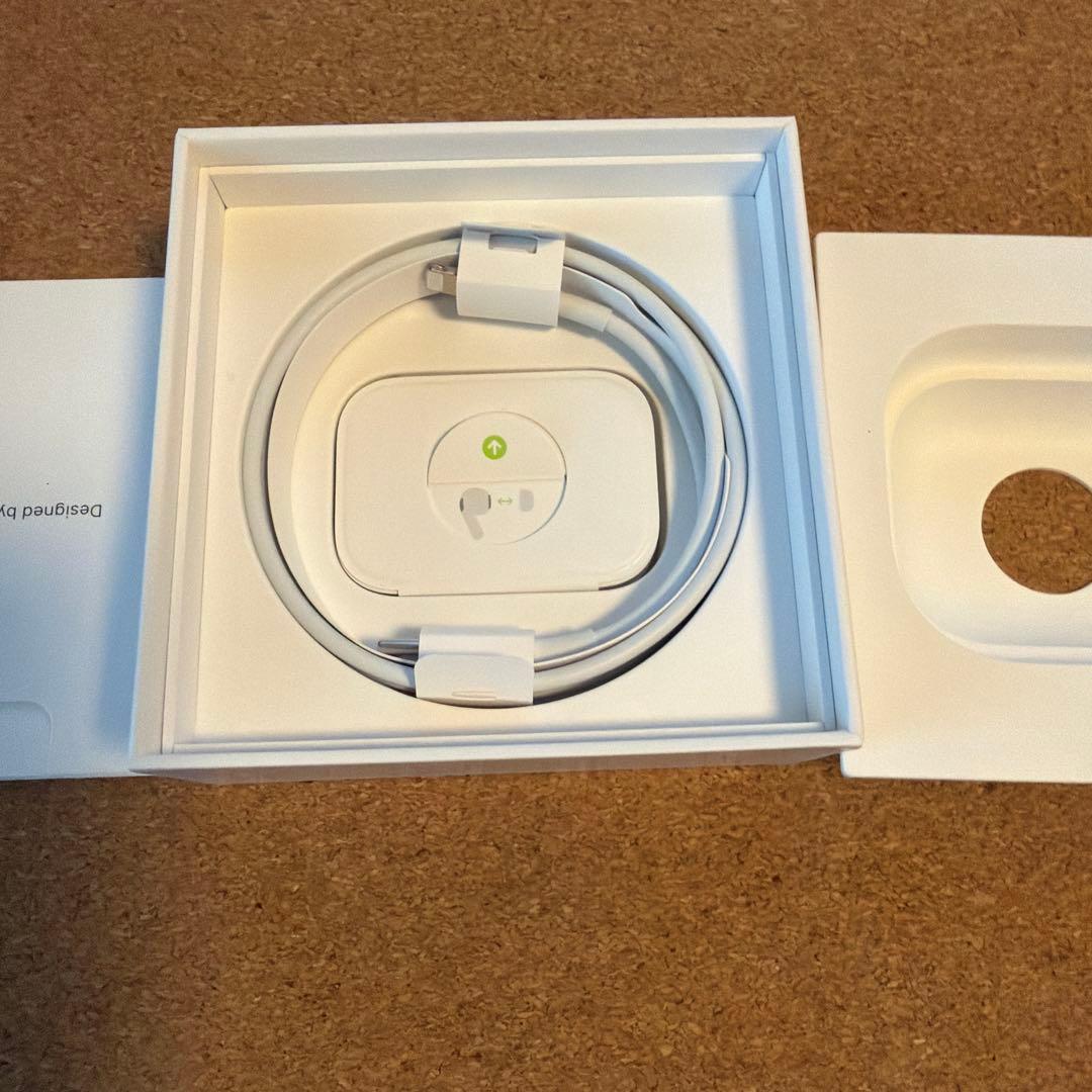 AirPods Pro 2本体　ライトニングタイプ　箱付き