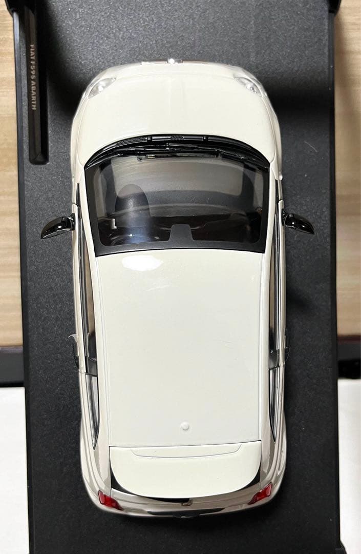 ミニカー SOLIDO 1/18 FIAT NUOVA 500 ABARTH 595