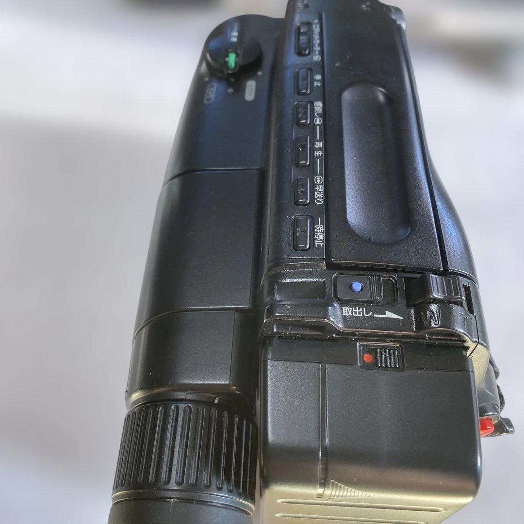 SONY Video8 ビデオカメラ　CCD-TR250 ①