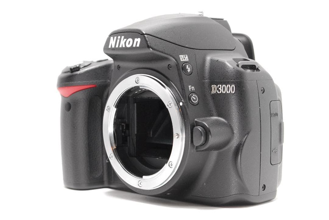 Nikon D3000　スマホ転送OK　安心の手振れ補正　一眼レフデビューに最適
