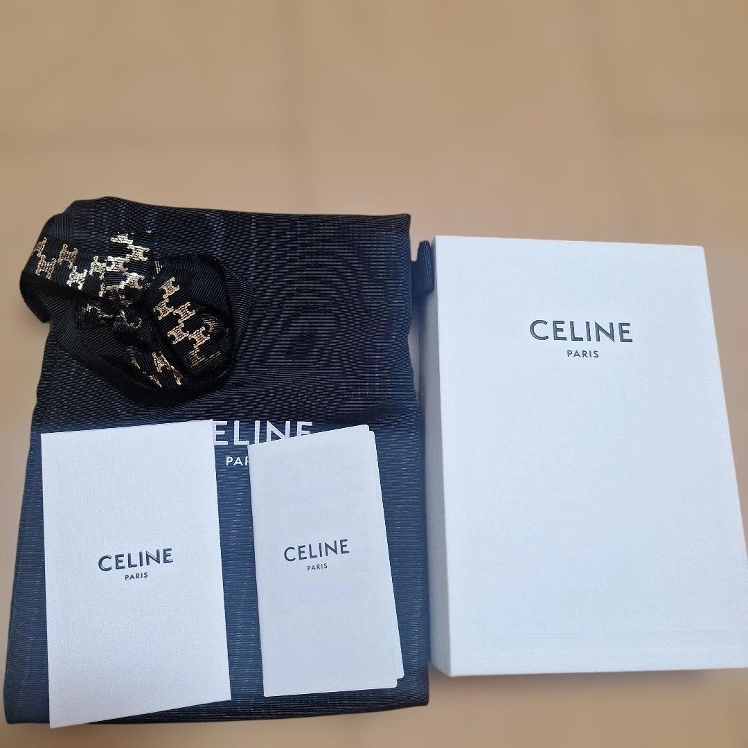 CELINE チェック柄二つ折り財布