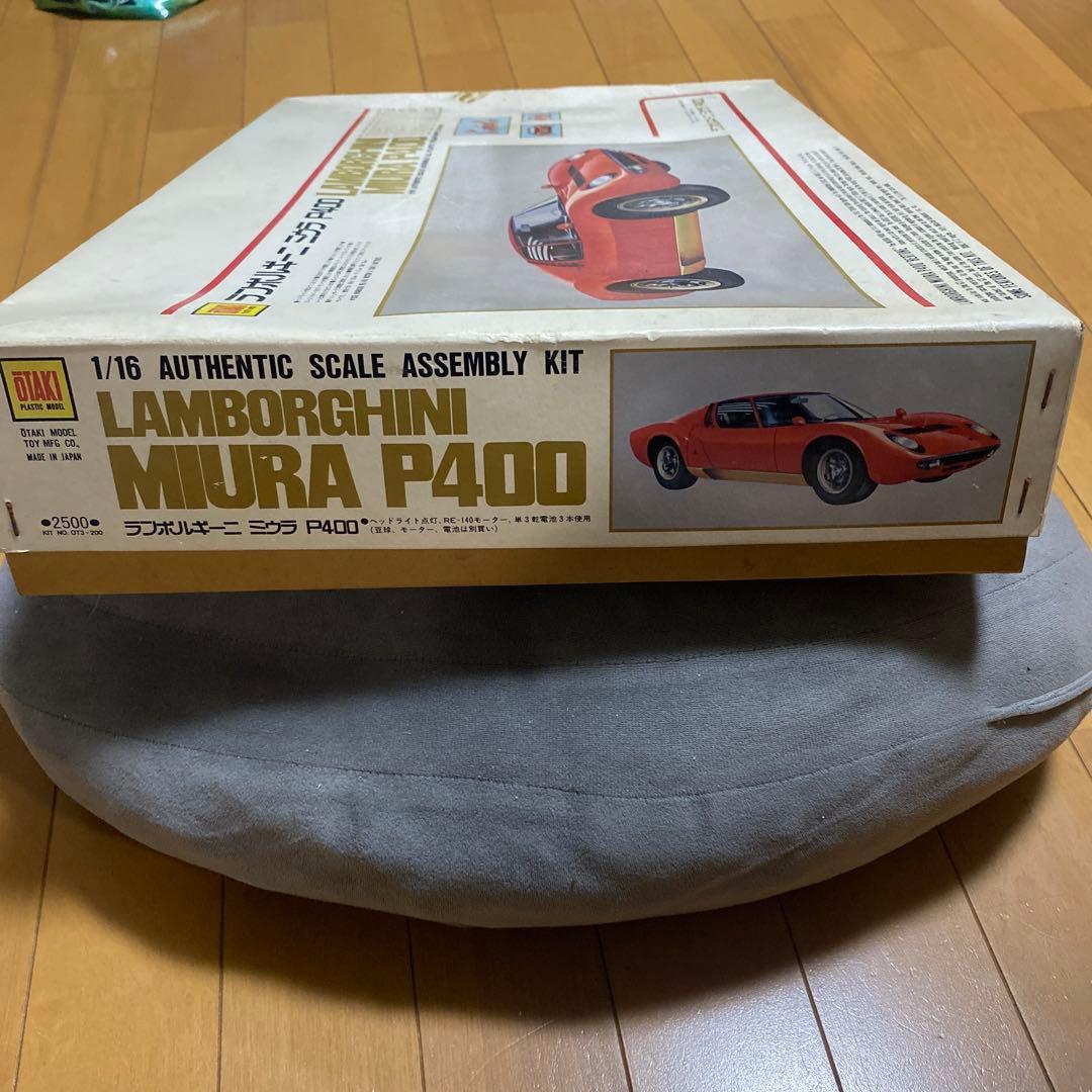 ランボルギーニ　ミウラ　1/16株式会社オオタキ製　未組立