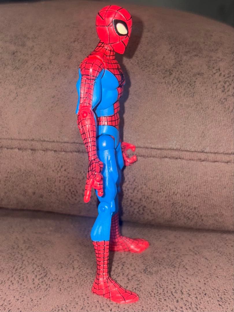 入手困難　ハズブロ　スペクタキュラースパイダーマン