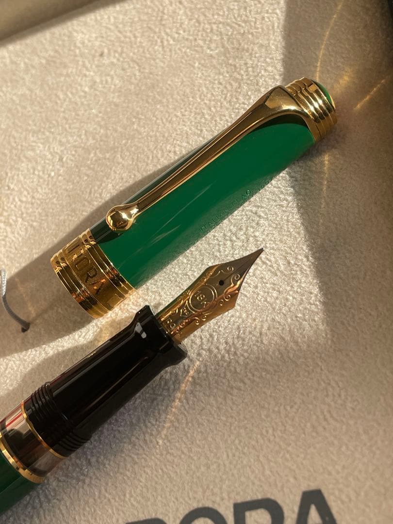 heyco　万年筆アウロラ　新品イタリアン・フラッグ緑白赤3本コンプリート