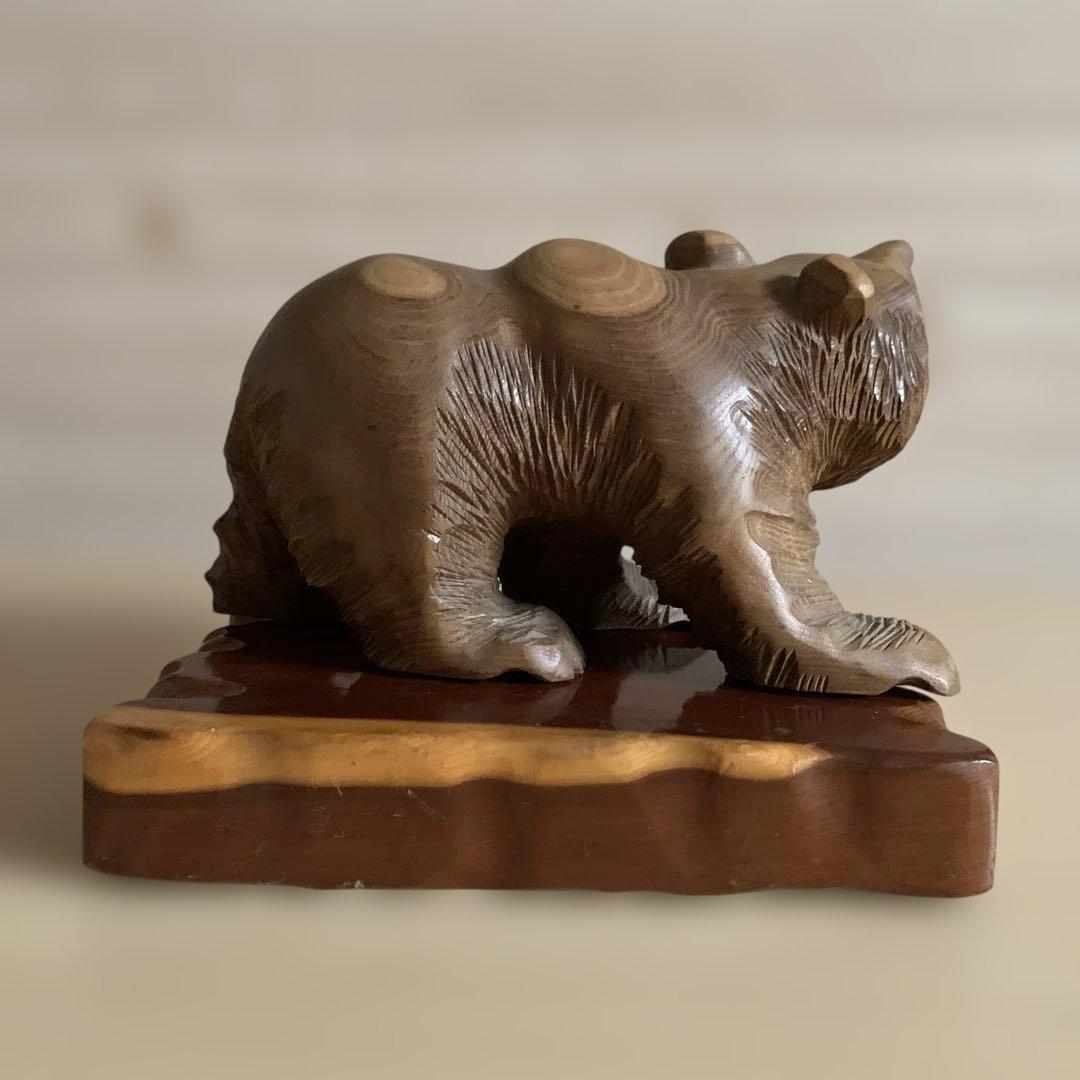 古民家インテリアにオススメ！　昭和時代の木彫りの熊