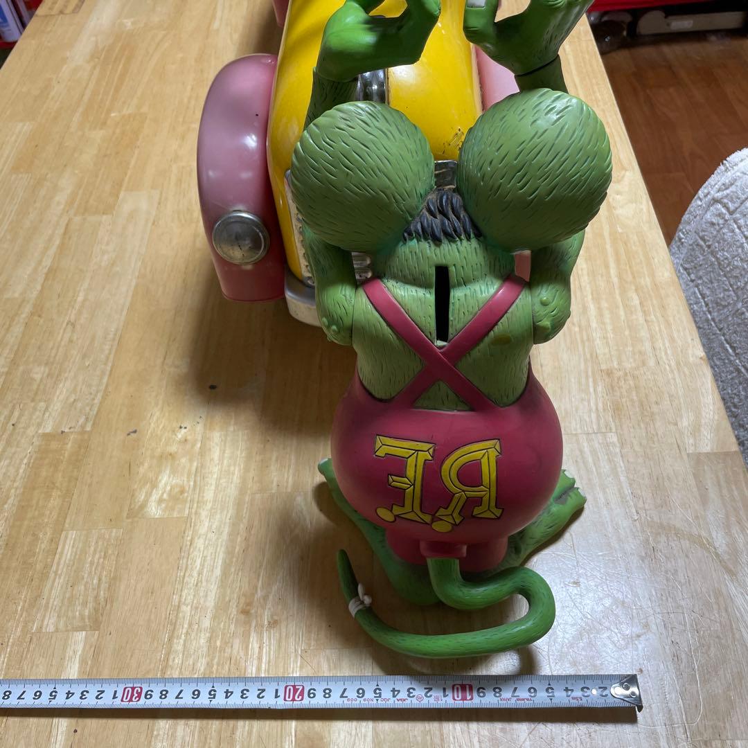 ラットフィンクとファイャーマッスルカー