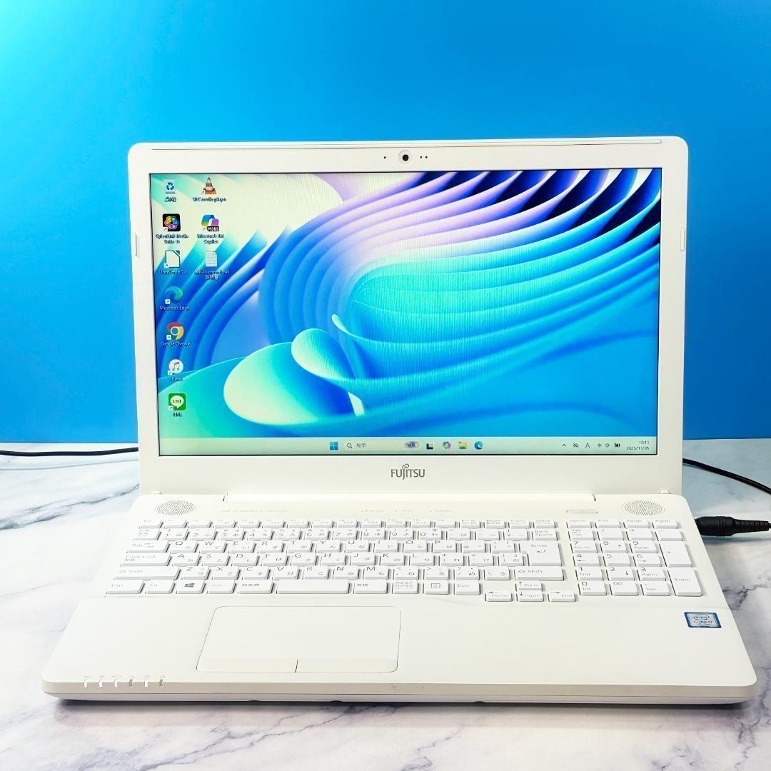 高性能☆Corei7・16GB・SSD・Win11・ホワイト・ノートパソコン