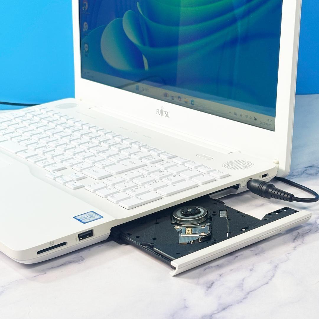 高性能☆Corei7・16GB・SSD・Win11・ホワイト・ノートパソコン