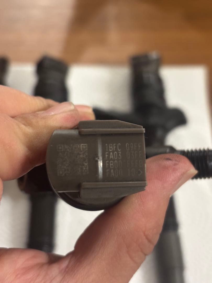 燃料インジェクター 4個セット E8F0-700-FDF