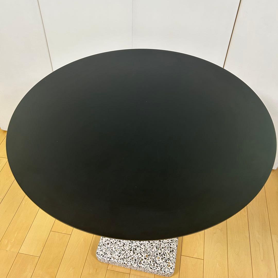 TERRAZZO TABLEROUND / HAY 屋外利用可円形アンスラサイト