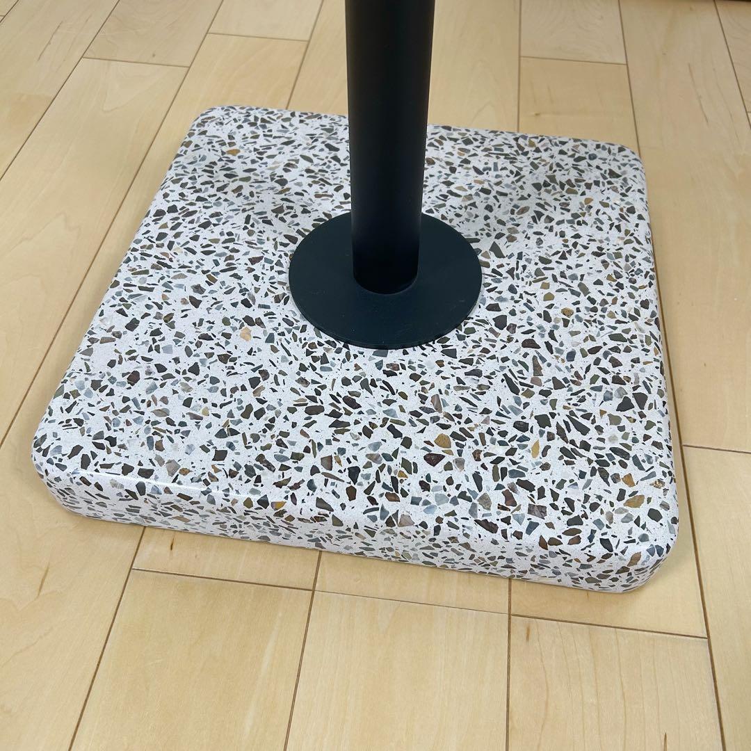 TERRAZZO TABLEROUND / HAY 屋外利用可円形アンスラサイト