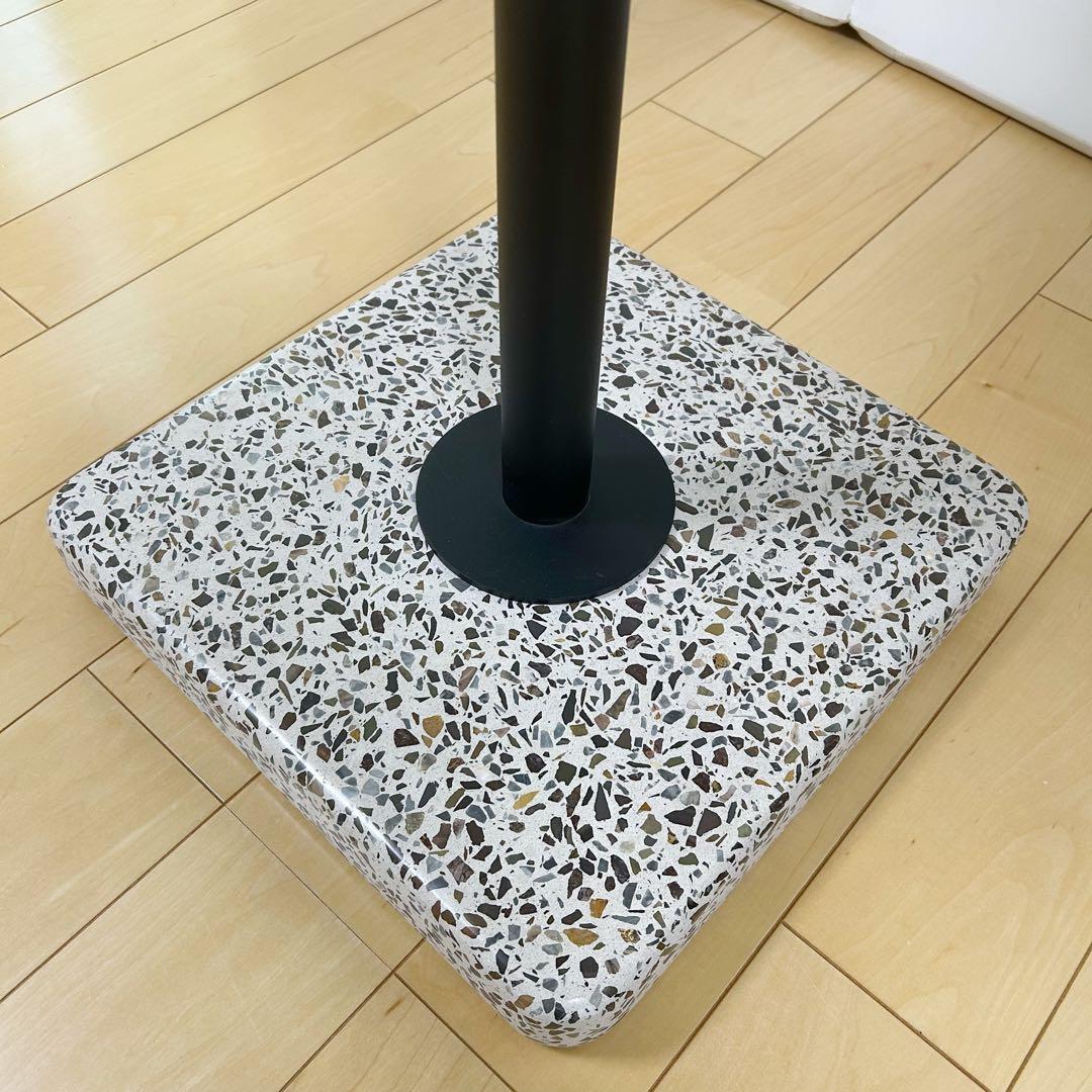 TERRAZZO TABLEROUND / HAY 屋外利用可円形アンスラサイト