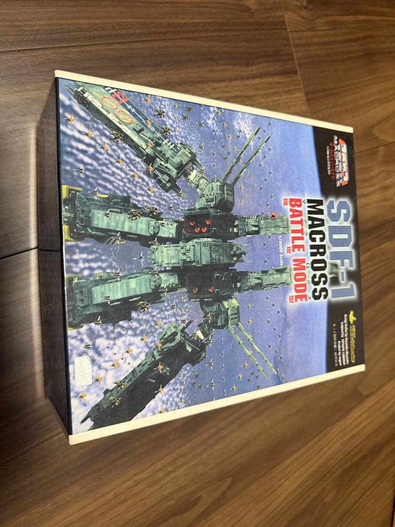 マクロスSDF-1強攻型MACROSS 1/4000 Scale ガレージキット