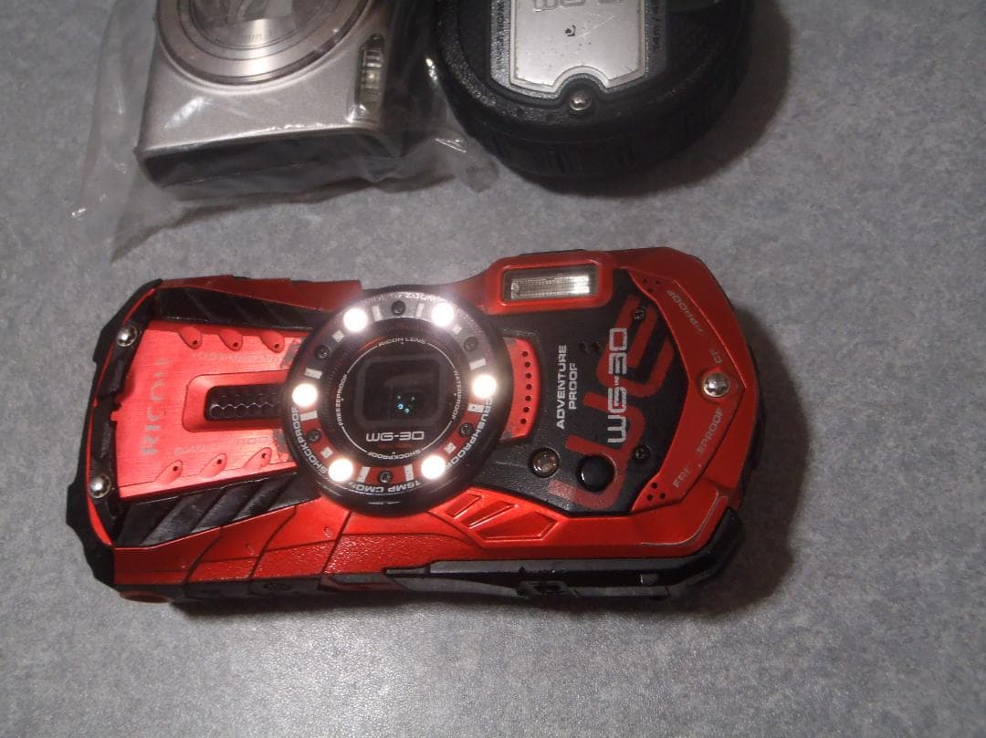 ❤️動作品❤️リコー★WG３０❤️人気色 赤★防水カメラ