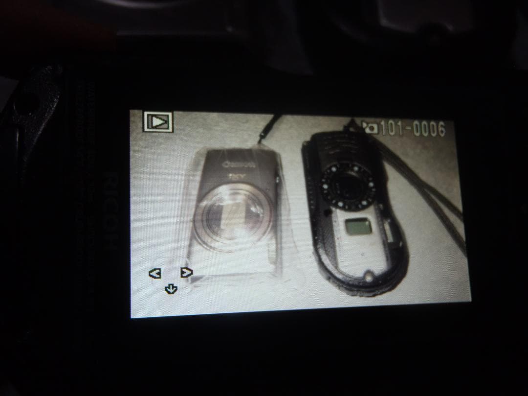 ❤️動作品❤️リコー★WG３０❤️人気色 赤★防水カメラ