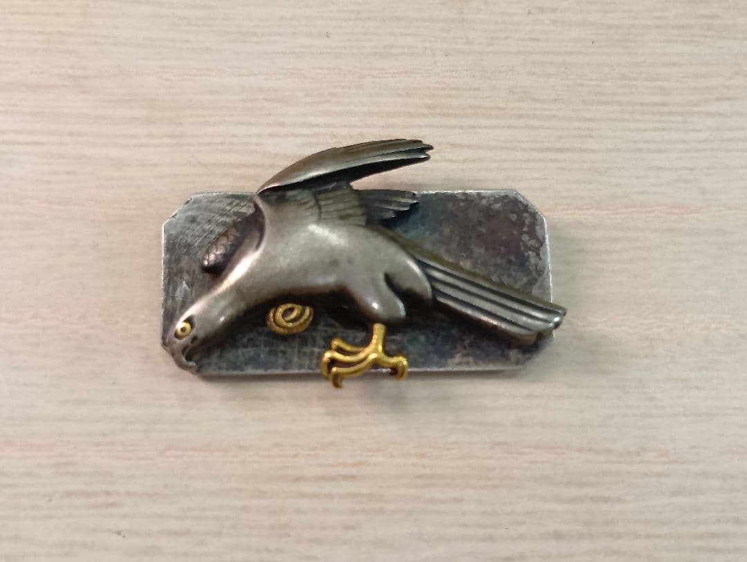 煙草入れ／超絶技巧前金具／鷹図