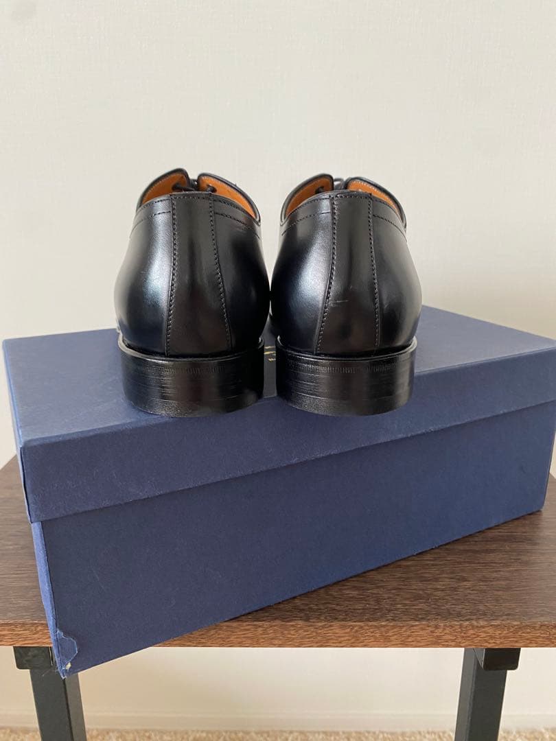 ジャランスリワヤ　黒　ストレートチップ　40