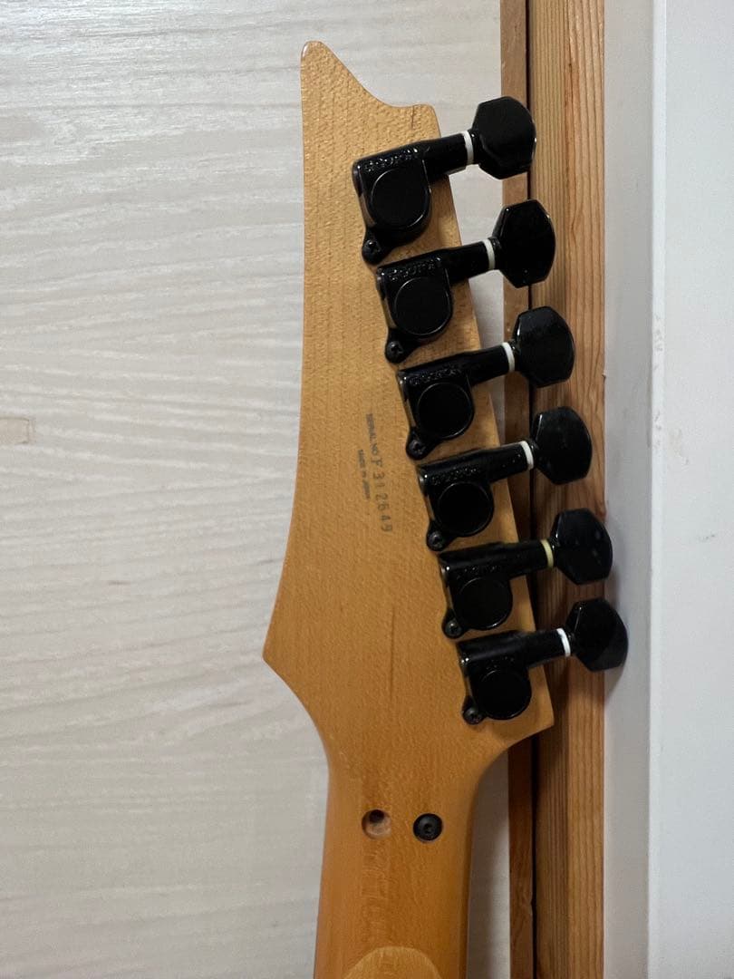 Ibanez アイバニーズ　エレキギター　RG560、570？