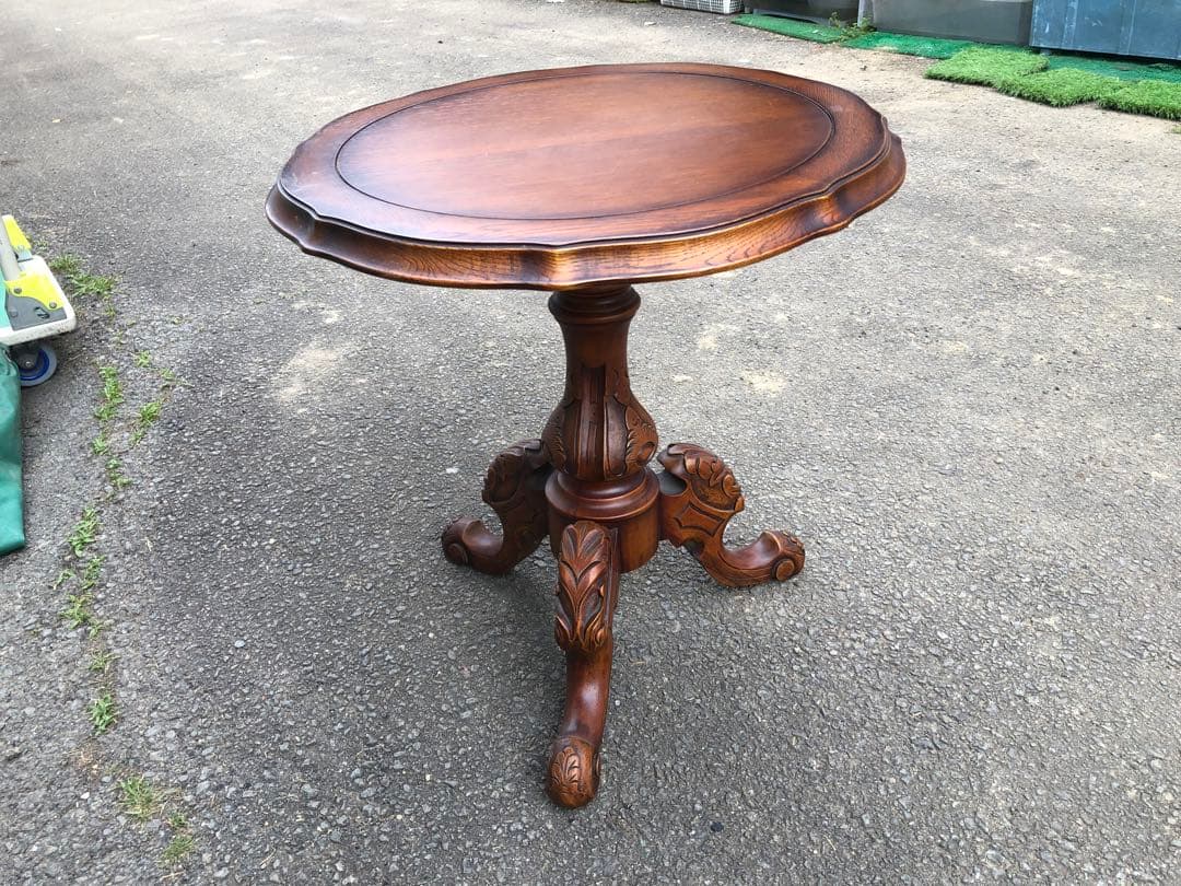 マホガニー無垢材 コーヒーテーブル アンティーク調木彫装飾 美しい木目のテーブル