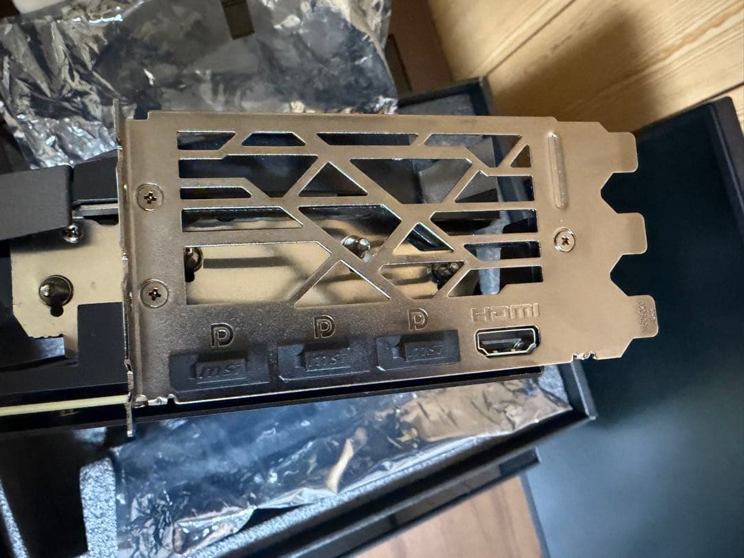 グラフィックボード・グラボ・ビデオカード MSI RTX4070Ti GAMING X TRIO 12G OC