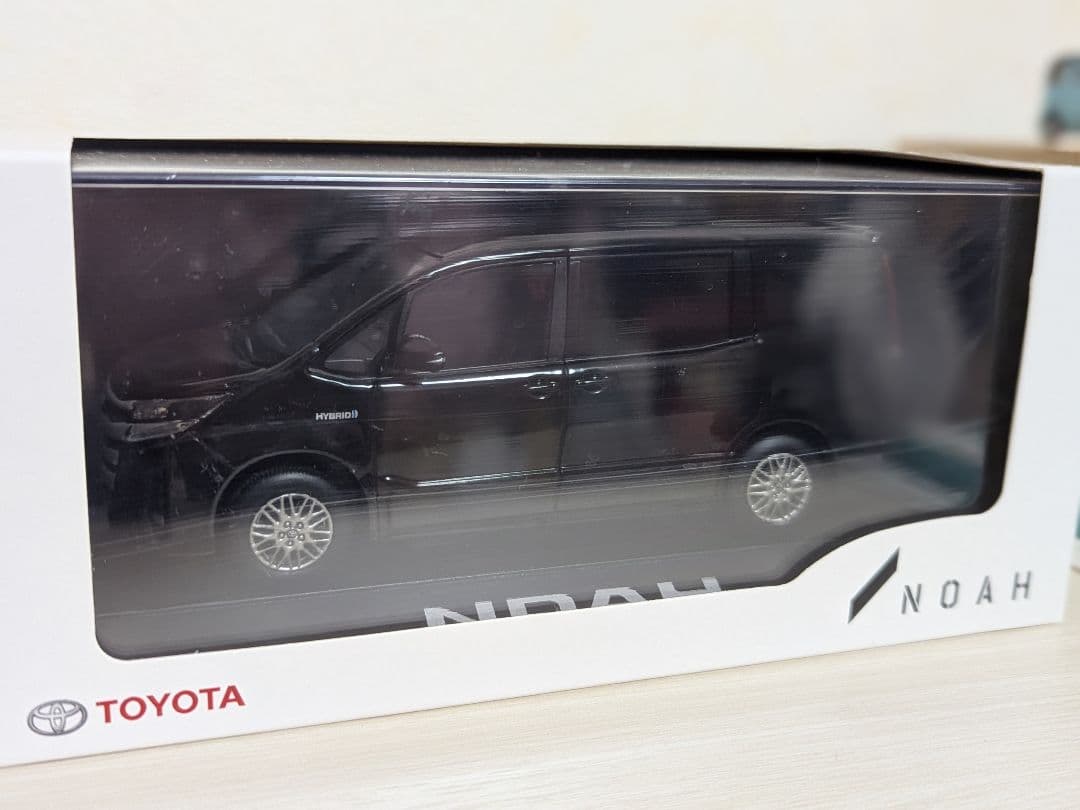 トヨタ ノア ミニカー 色見本 カラーサンプル