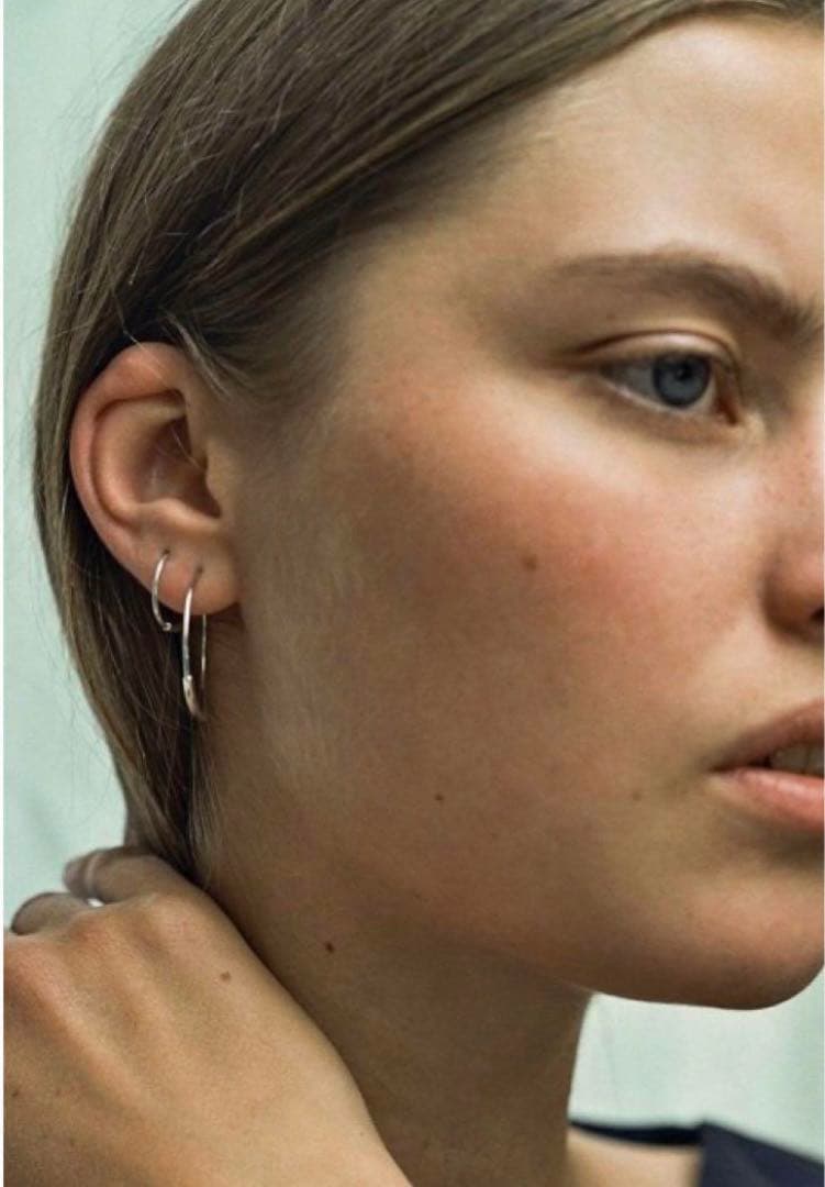 箱無しマリアブラック　Basic 8 Hoops ゴールド　ピアス　新品