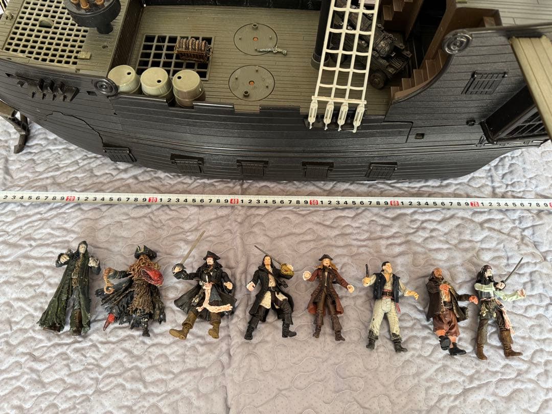 希少！ビックスケール　フィギア　ブラックパール号 パイレーツ・オブ・カリビアン