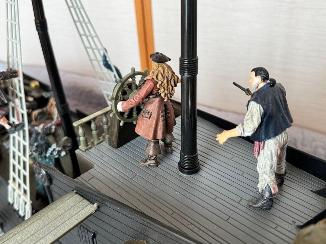 希少！ビックスケール　フィギア　ブラックパール号 パイレーツ・オブ・カリビアン