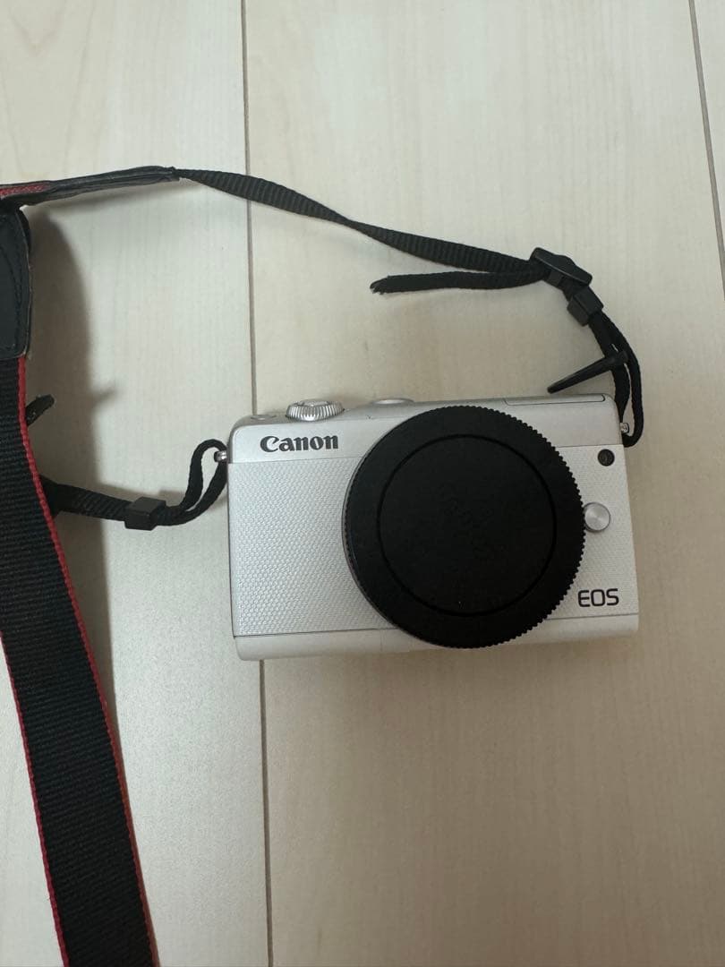 Canon キャノンEOS M100 レンズキット