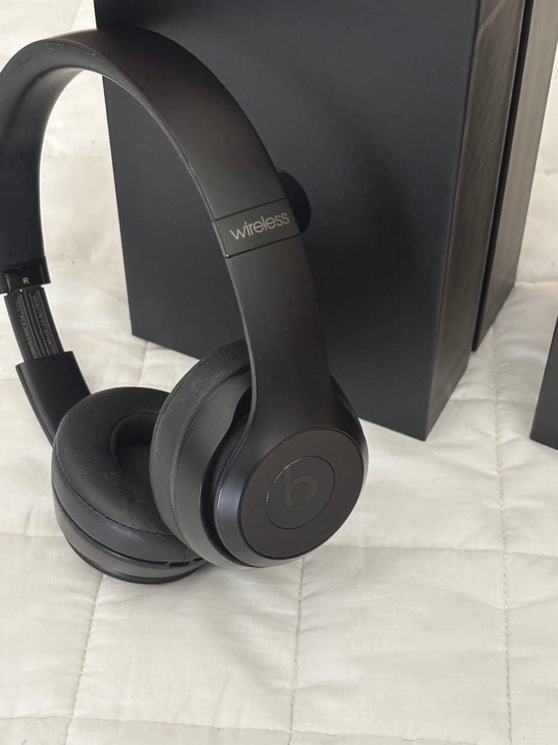 BEATS SOLO ワイヤレスヘッドホン