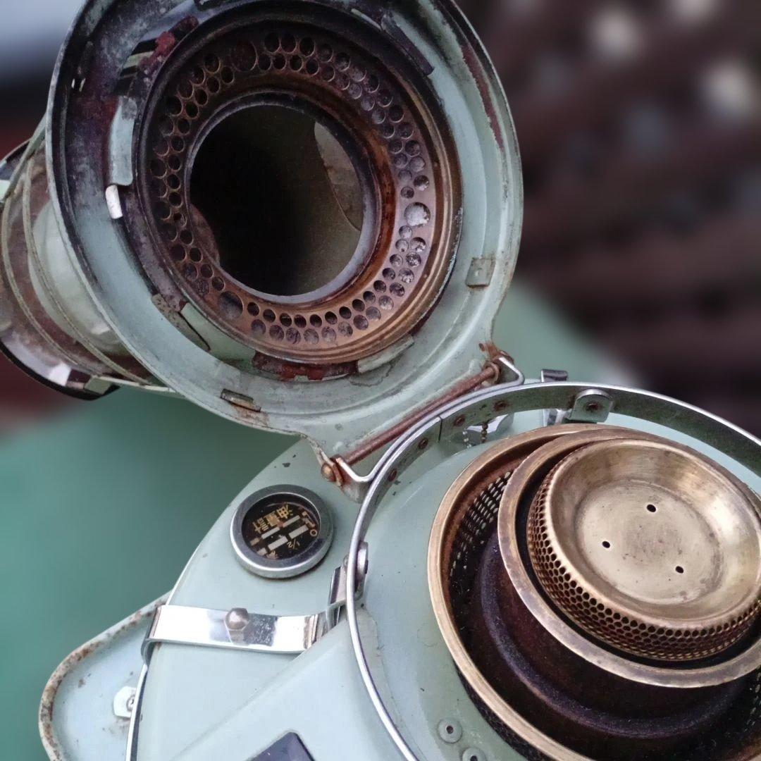 アラジンストーブ。メンテナンス済。取説付。グリーン