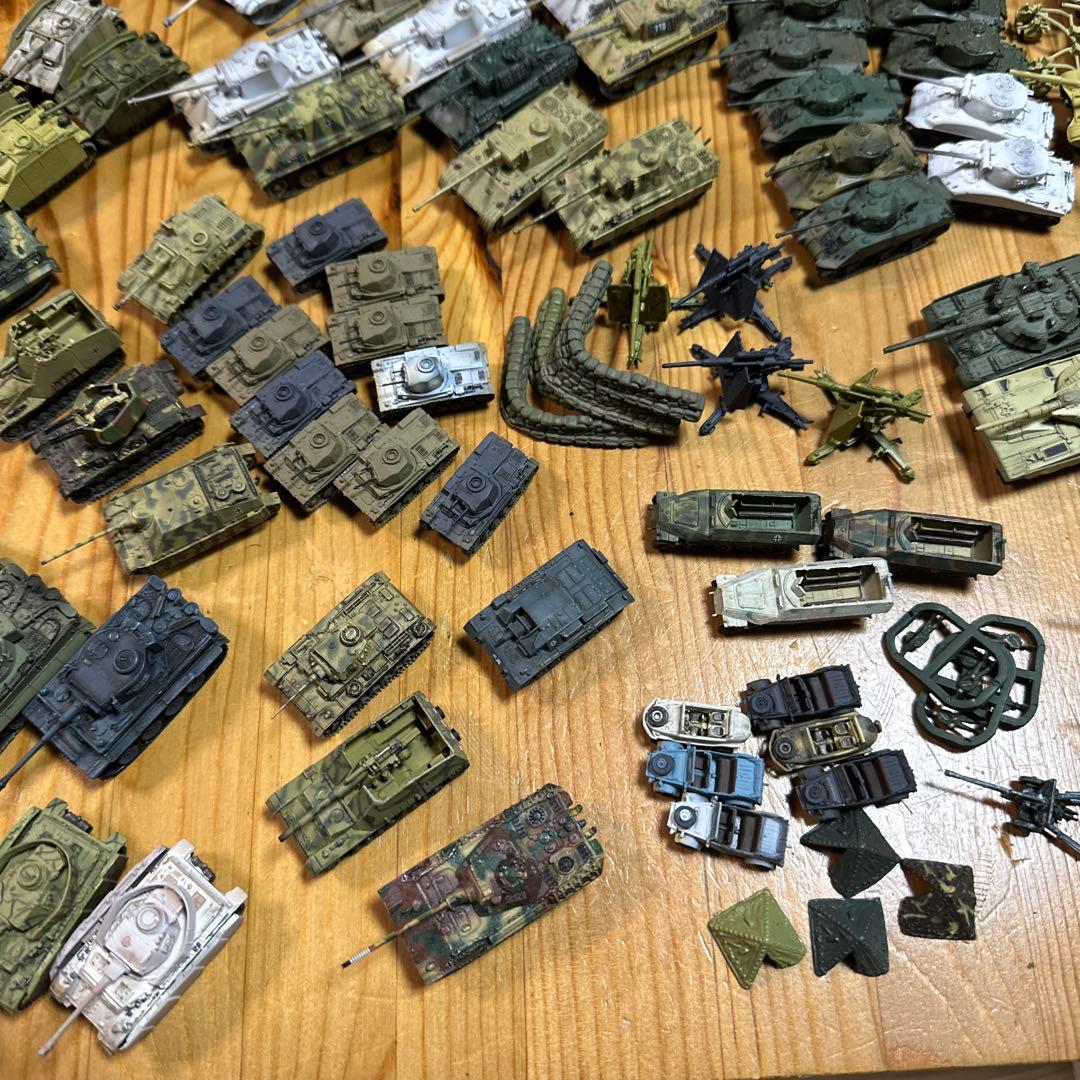 1/144 戦車　自走砲　突撃砲　フィギュア