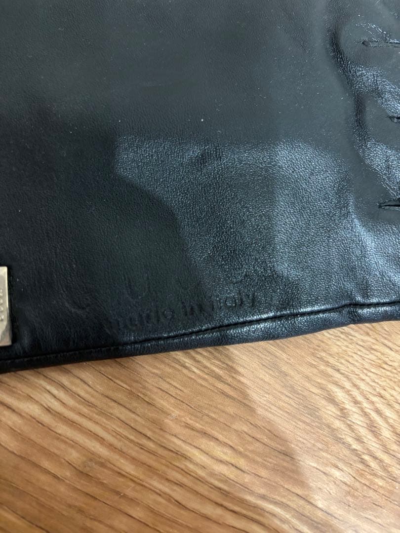 GUCCI グッチ　本革 レザー手袋 ブラック