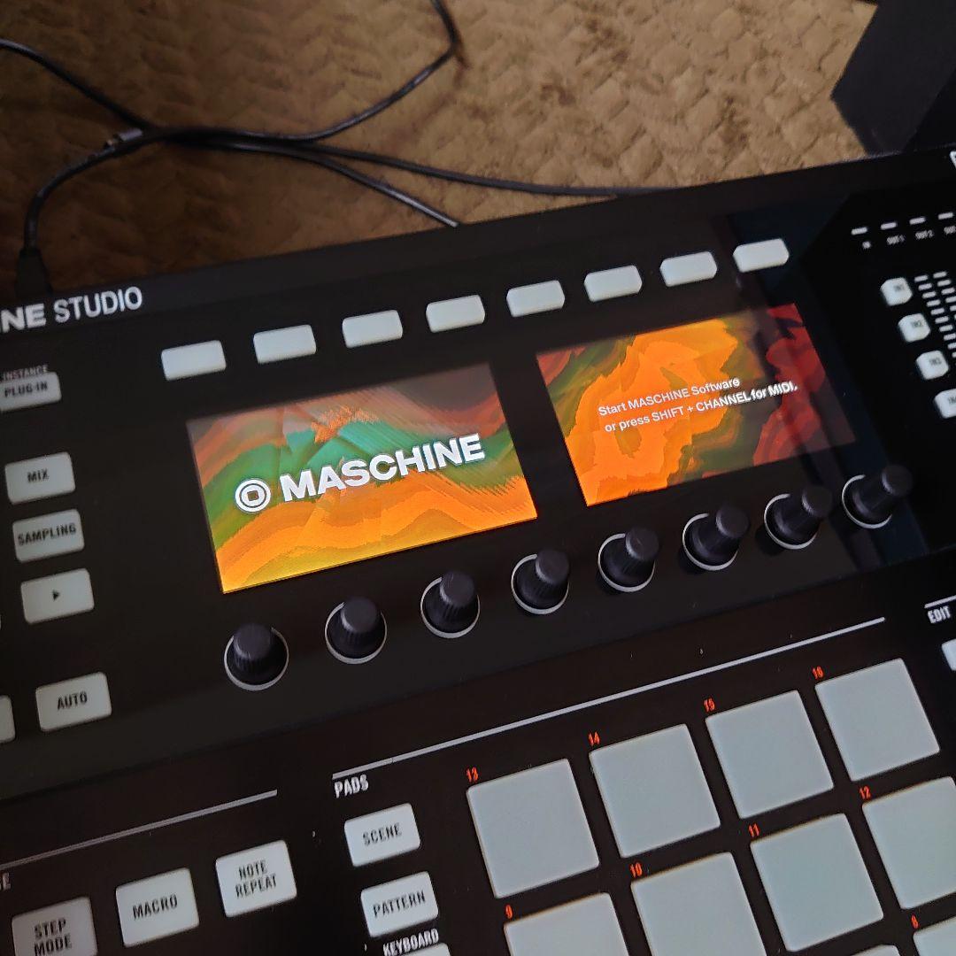MASCHINE STUDIOと13万円分の拡張パック18種セット
