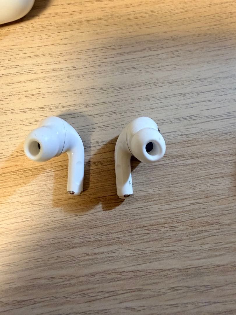 おまけ付き AirPods Pro 第一世代　タイプCワイヤレス充電ケース付き