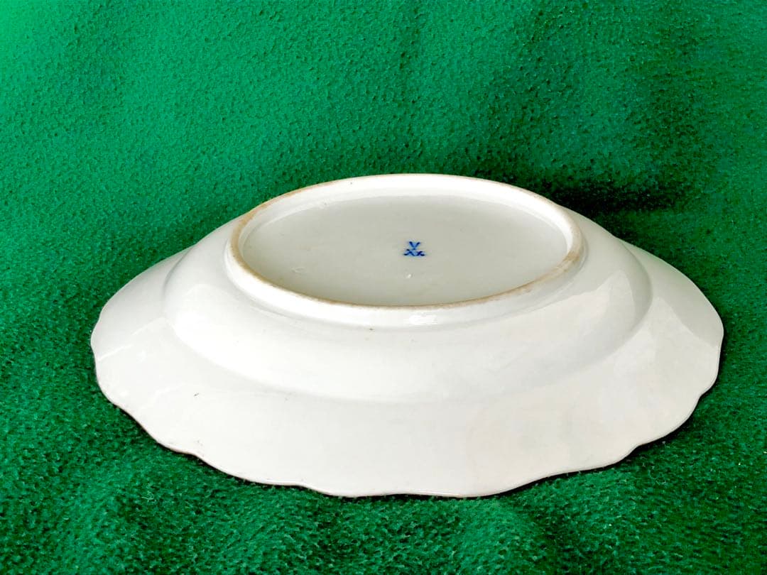 （レア)オールドマイセン古典金彩装飾絵皿