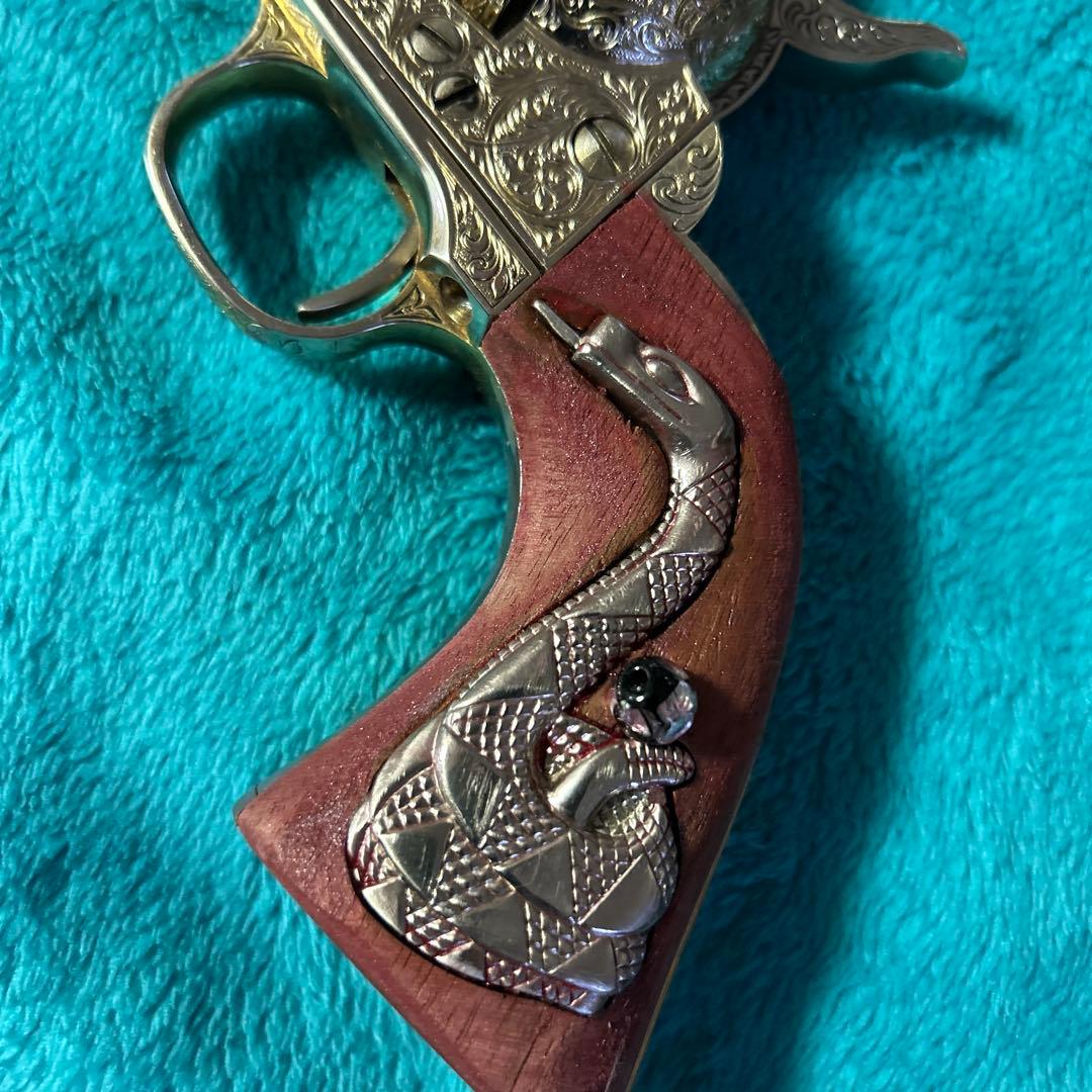 モ*ゾ様 エングレービング装飾リボルバー