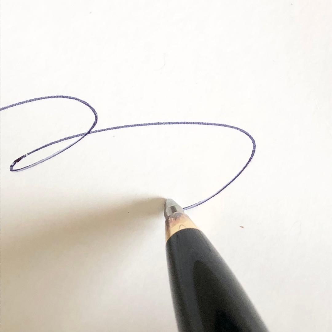 ペリカン スーベレーン ボールペン ツイスト式　芯入れに難あり