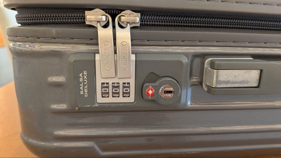 RIMOWA SALSA　DELUXE　 キャリーケース　2ウィール