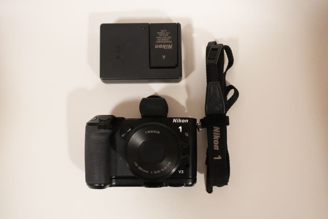 Nikon1 V3 カメラ純正バッテリー2個付き