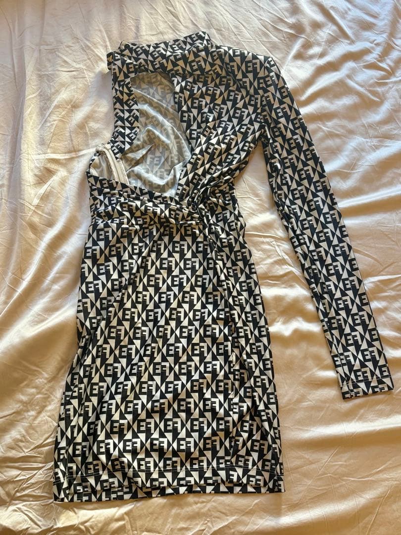 エリザベッタフランキ　ドレス