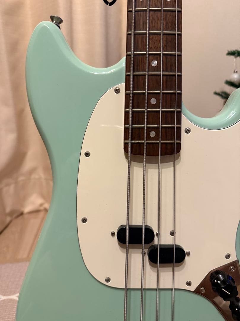 ベース squire classic vibe 60s mustang bass